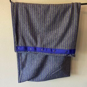 Lululemon customizable snap scarf- gray and blue